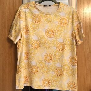Shein Curve 0XL Lemon Slices short sleeve tee shirt with round neckline